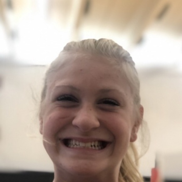 Meet your Posher, Jessica - Picture 1 of 1